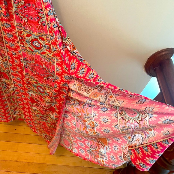 Floral Wrap V Neck Short Sleeve Dress with Belt - Picture 3 of 4